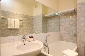 Отель Relais Du Pre 3*