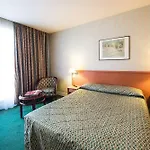 Relais Du Pré Hotel 3*