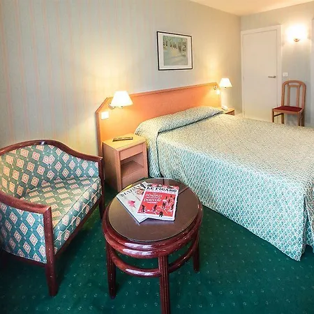 Relais Du Pre Szálloda Párizs