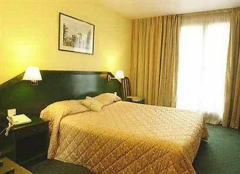 Relais Du Pre 3* Párizs