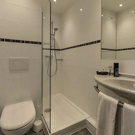 Relais Du Pre 3* Párizs