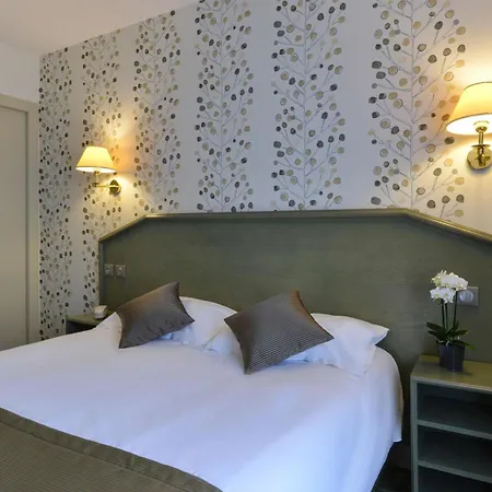 Relais Du Pre 3* Párizs