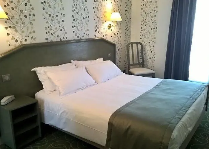 Otel Relais Du Pre Paris